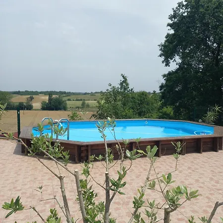 Ferienhaus With Private Pool, Quiet And Relaxing