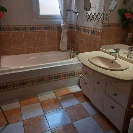 With Private Pool, Quiet And Relaxing *